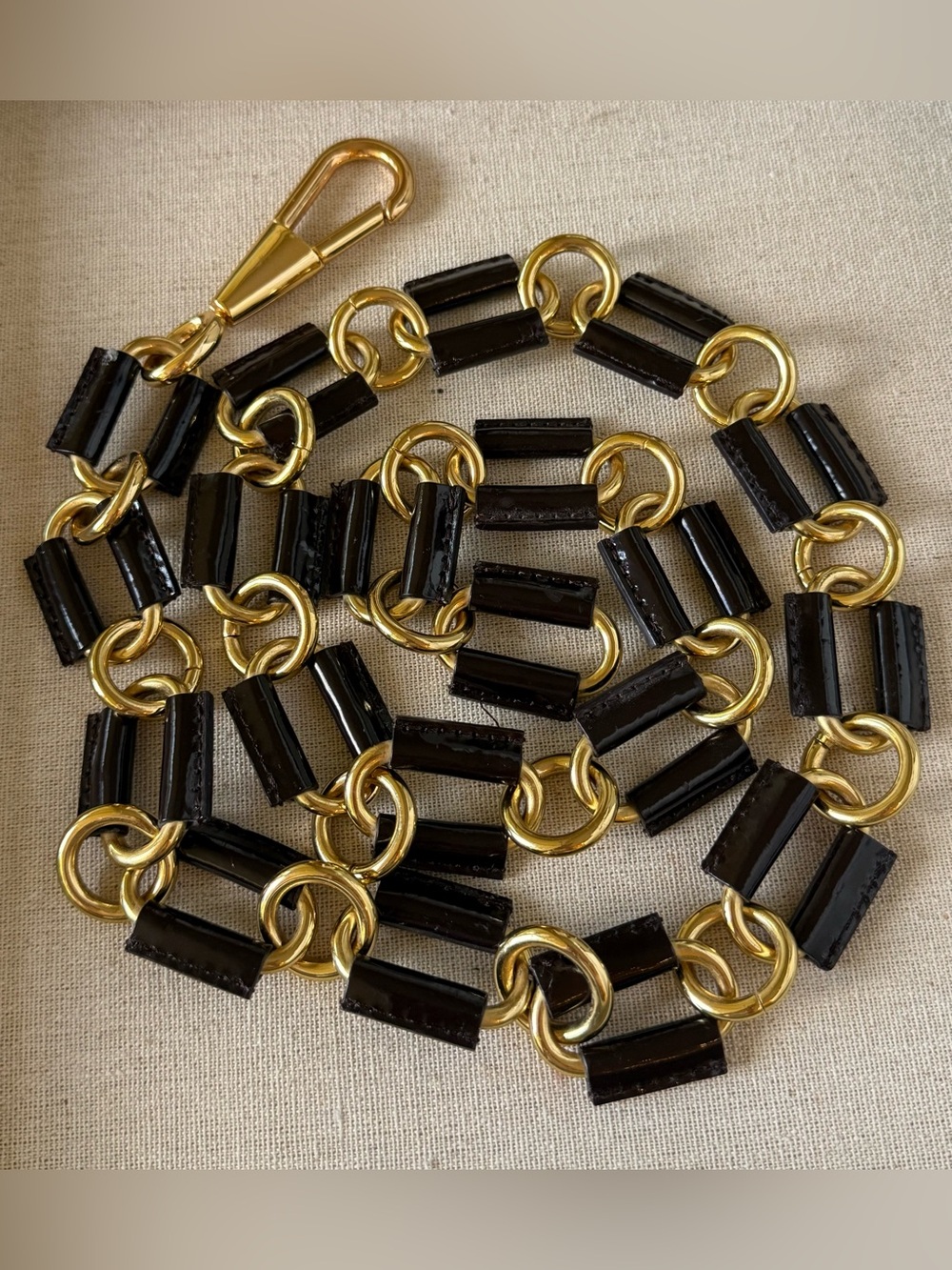 Via Spiga Gold Tone Chain and Patent Leather Belt Sz S/M/L